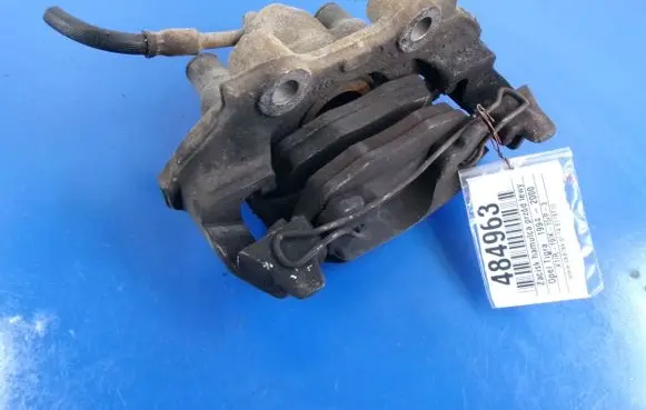 Opel Tigra A Front brake caliper