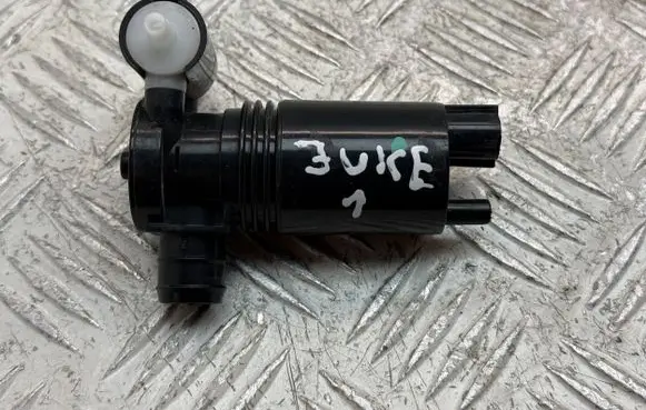 Nissan Juke I F15 Windscreen/windshield washer pump 28920EL00A 31108161101