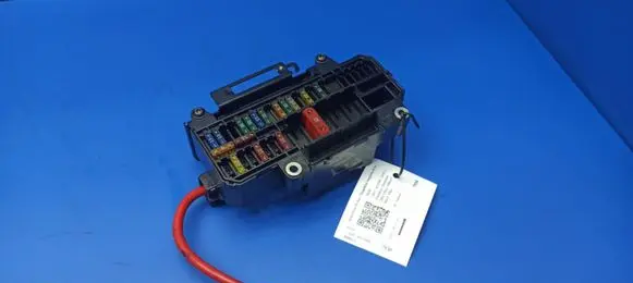 BMW 7 E65 E66 Fuse module 6113690058301 6900565 18647000000