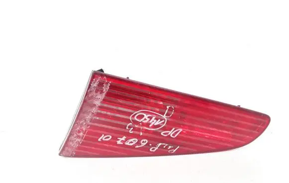 Peugeot 607 Tailgate rear/tail lights