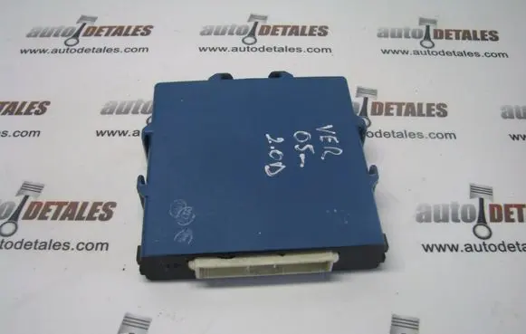 Toyota Corolla Verso AR10 Combustion control unit/module 896180F020