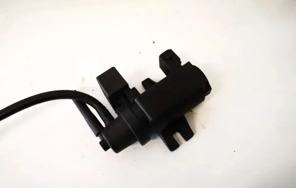 BMW 5 E60 E61 Turbo solenoid valve 70057903 7796634