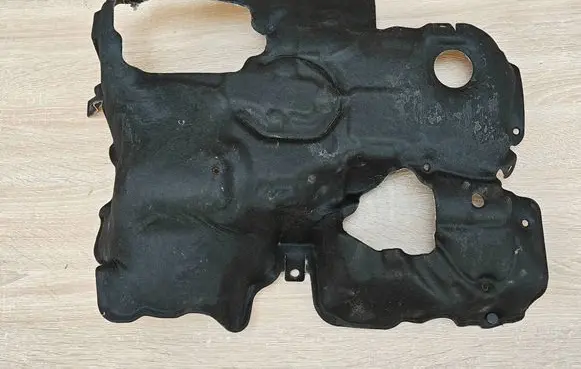 BMW X4 G02 Heat shield in engine bay 8583378