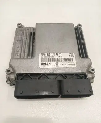 Mercedes-Benz Vito Viano W639 Engine control unit/module A6111534979 1039S00569 0281011176