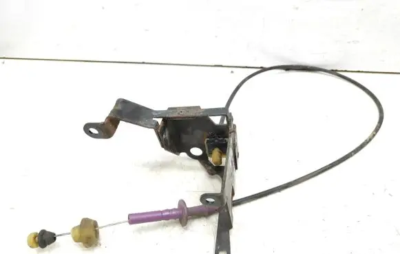 Ford Mondeo Mk III Throttle cable 