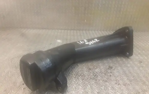 Mercedes-Benz A W168 Oil fill pipe 6680160029 A6680160029