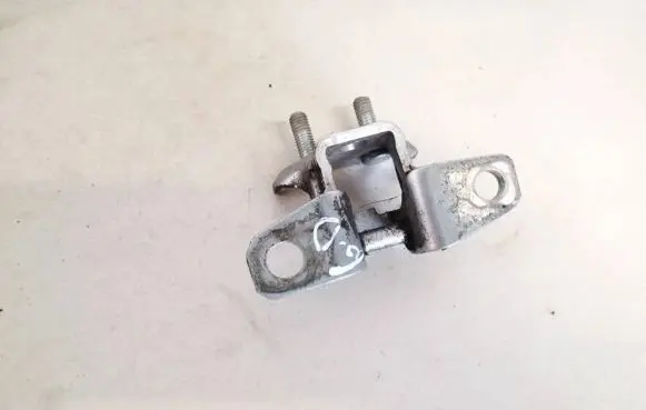 Mitsubishi Outlander Rear door lower hinge