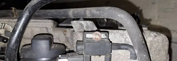 Volkswagen Golf III Turbo solenoid valve 