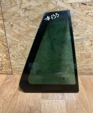 Opel Insignia A Rear vent window glass 43R000073 DOT747M538AS3 E000090