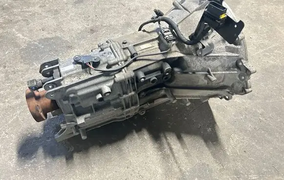 Jaguar XE Manual 6 speed gearbox R9AJB