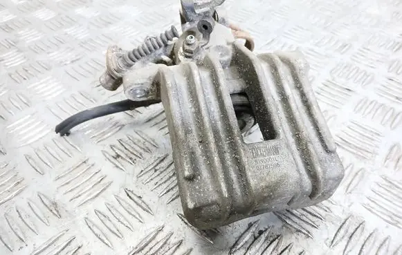 Volkswagen PASSAT B5.5 Rear brake caliper