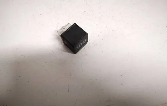 Volkswagen Golf IV Other relay 95vw10k705ca 7m0951253a