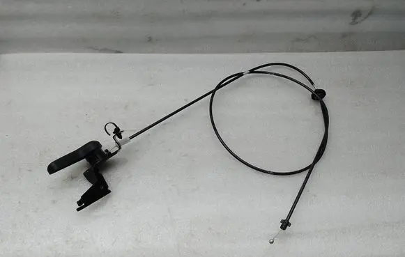 Volvo XC40 Engine bonnet (hood) release handle 32234306