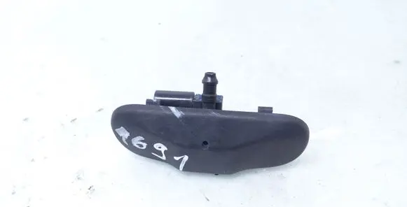 Volkswagen PASSAT B6 Windshield washer spray nozzle 5M0955986C