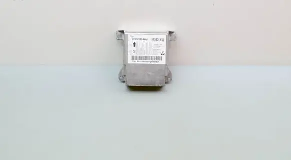 Mercedes-Benz C W204 Airbag control unit/module A2049013502