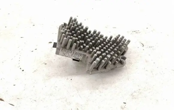 Mercedes-Benz E W210 Heater blower fan relay A2108206210 2108206210