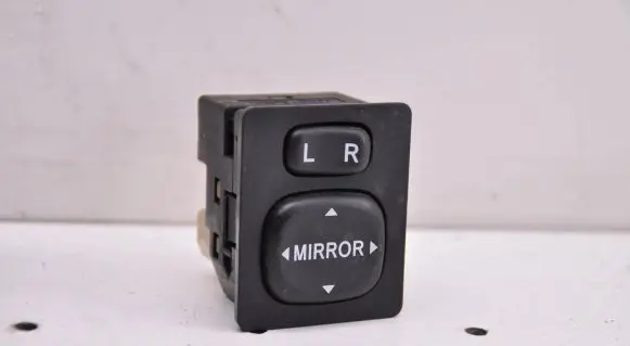 Toyota Yaris Wing mirror switch 769746D