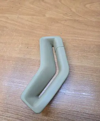 Volvo XC70 Seat belt trim 