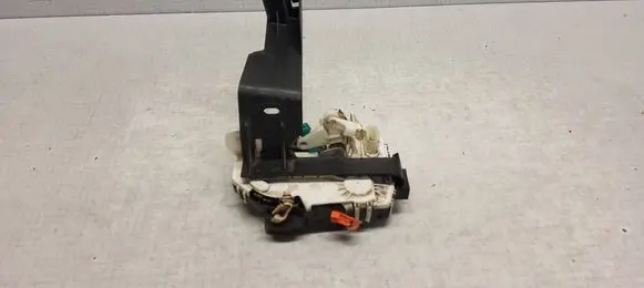 Dodge Caliber Front door lock