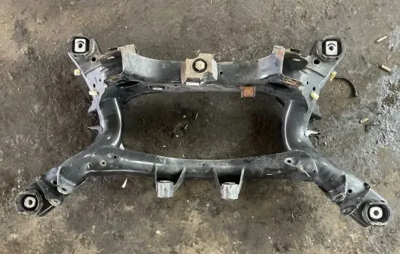 BMW 3 F30 F35 F31 Rear subframe 6857723 6724376 A12290HT1658