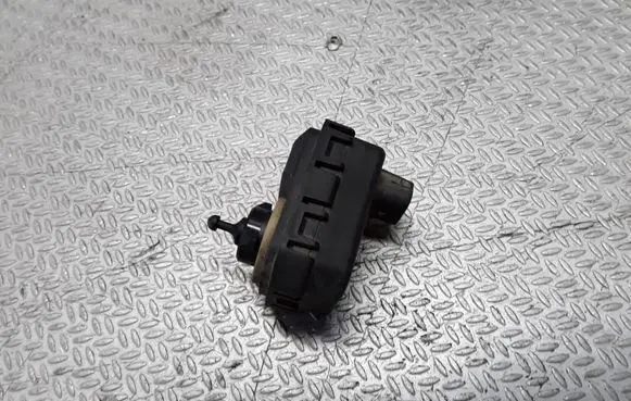 Opel Zafira A Headlight level adjustment motor 