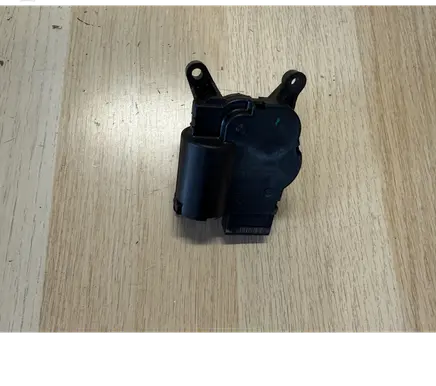 Seat Leon IV Air flap motor/actuator 5Q0907511K