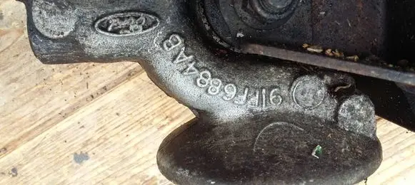 Ford Mondeo MK I Oil pump 91FF884AB