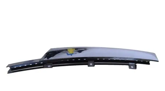 Volvo XC40 Front door glass trim molding 31448392