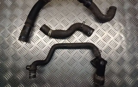 Peugeot Expert Engine coolant pipe/hose 9646559580