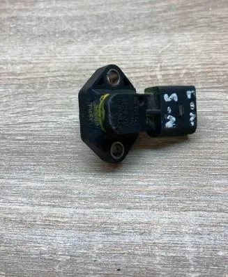 Volkswagen PASSAT B5 Air pressure sensor 038906051 0281002177