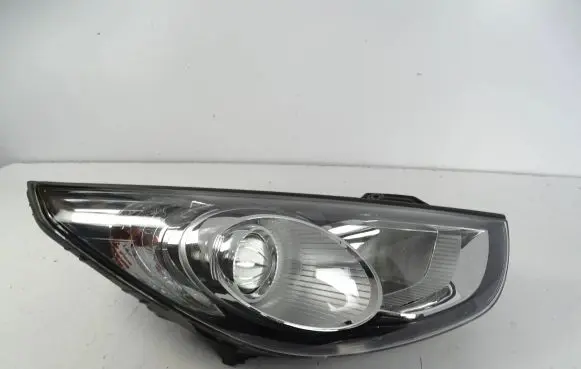 Hyundai ix35 Headlight/headlamp 92102-2Y