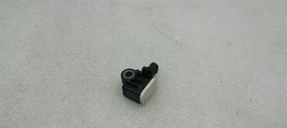 Mercedes-Benz A W176 Airbag deployment crash/impact sensor A1668210151