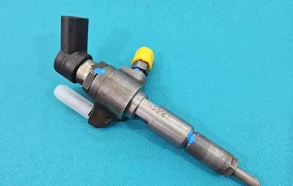 Fuel injector