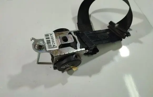 Opel Meriva A Front seatbelt 93335