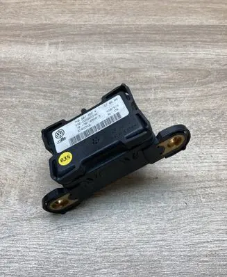 Volkswagen Golf V ESP acceleration yaw rate sensor 7H0907655A 10170103663