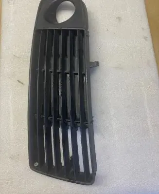 Audi A6 S6 C5 4B Front bumper lower grill 4B0807681J