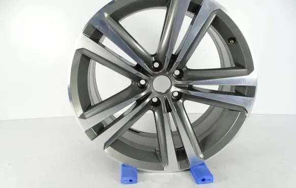 Seat Leon (5F) Original wheel cap 5F0601025K