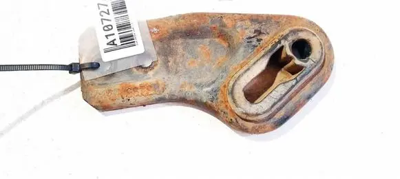 Opel Zafira B Radiator mount bracket 13118278