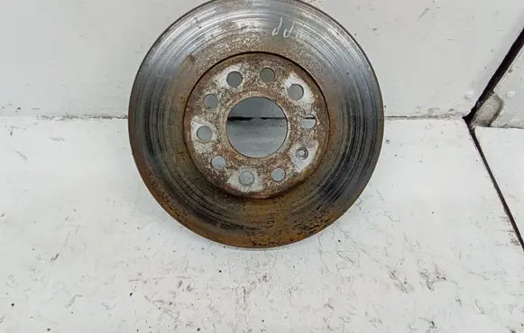 Volkswagen Golf V Front brake disc