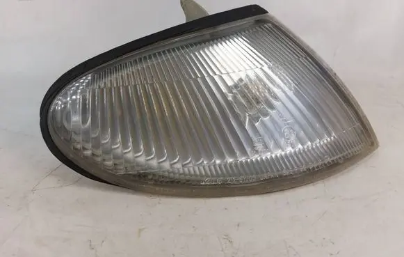 Mazda 323 Front indicator light 21261700