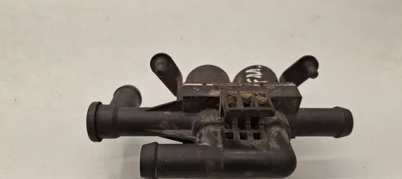 BMW 5 F10 F11 Coolant heater control valve 9310349