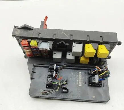 Mercedes-Benz Sprinter W906 Fuse module A9069006303 A9069017501