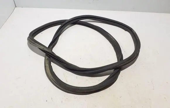 Dacia Duster II Trunk rubber seal (body) 908303802R