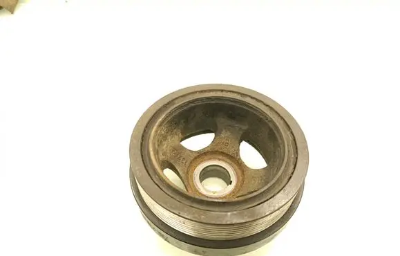 Mercedes-Benz GL X164 Crankshaft pulley 137120
