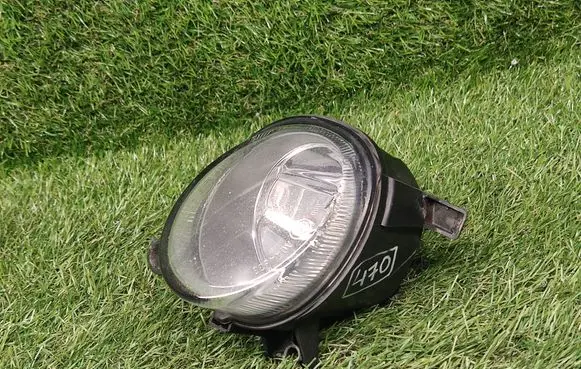 Volkswagen PASSAT CC Front fog light 8T0941700 36191630