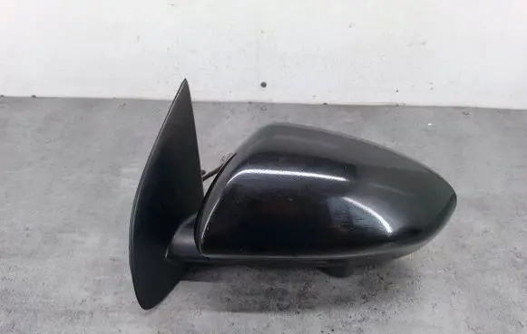 Nissan Qashqai+2 Front door electric wing mirror