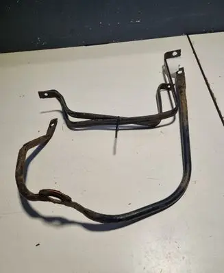 Opel Movano B Fuel tank mounting bracket 
