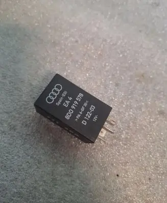 Audi A6 S6 C5 4B Other relay 8D0919578