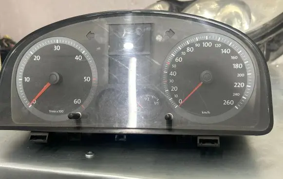 Volkswagen Caddy Speedometer (instrument cluster) A2C53023102 C60682 A2C53025660
