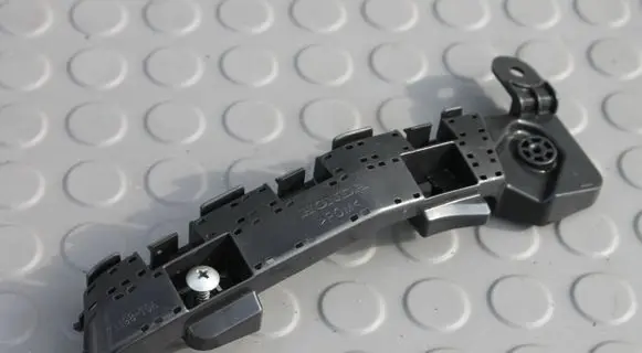 Honda CR-V Front bumper mounting bracket 71198-T0A 71198T0A